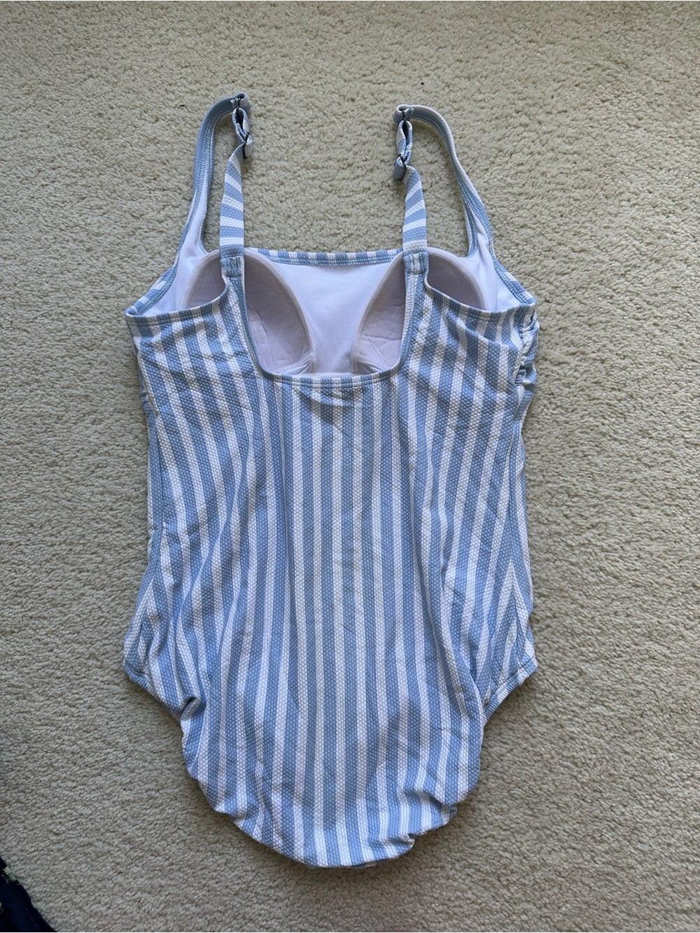 Women’s Bundle of 3 One-Piece Swimsuits, size Large - Picture 8 of 10